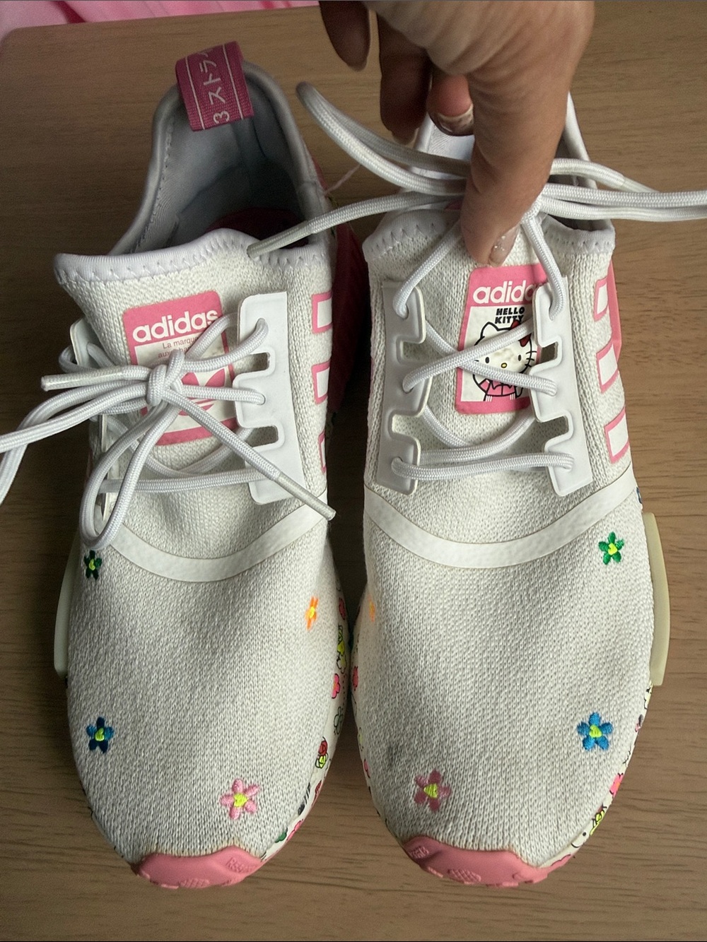 adidas White & Pink Kids Floral Hello Kitty Athletic Sneakers
